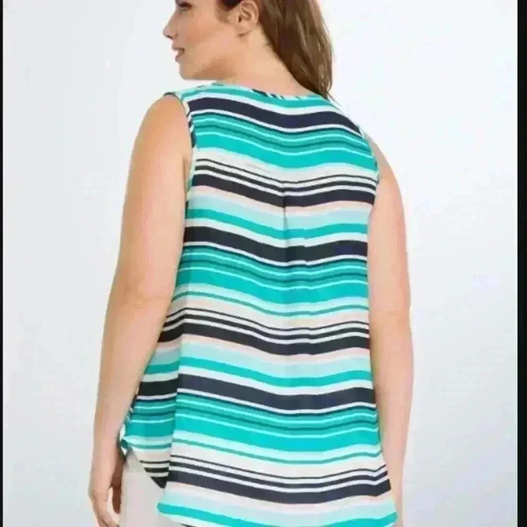 Torrid Striped Georgette Front Pocket Sheer Tank Blouse 2 2X 18/20 - Picture 2 of 7